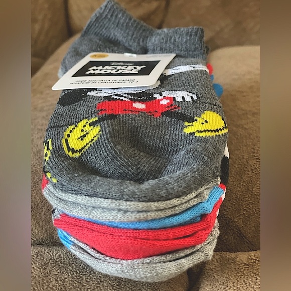 Disney Mickey Kids Socks — 5 Pairs [Shoe Size: 10 - 4] ✨HOST PICK!✨ - Picture 15 of 15